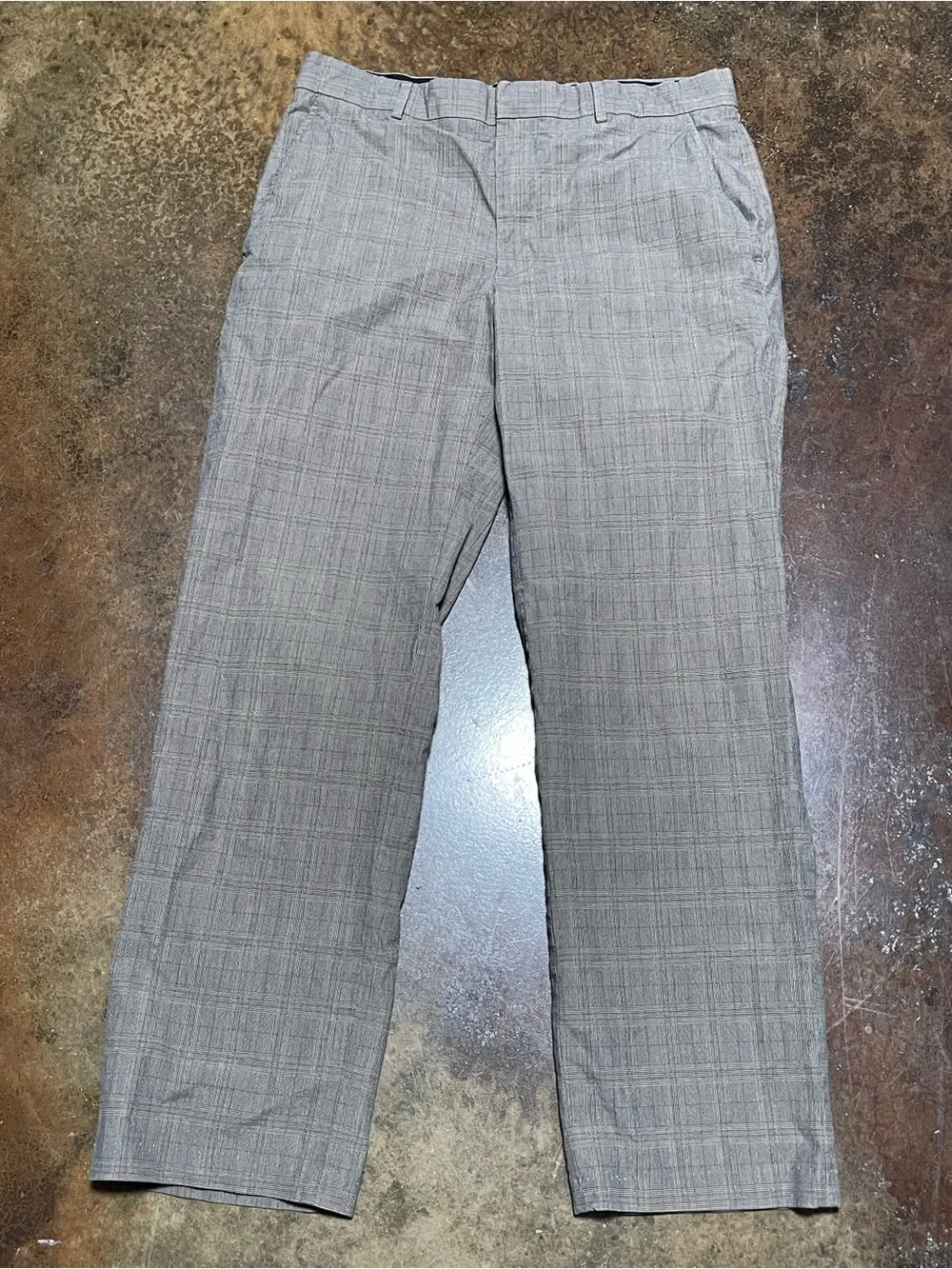 Banana Republic Men's Light Gray Plaid Dress Pants